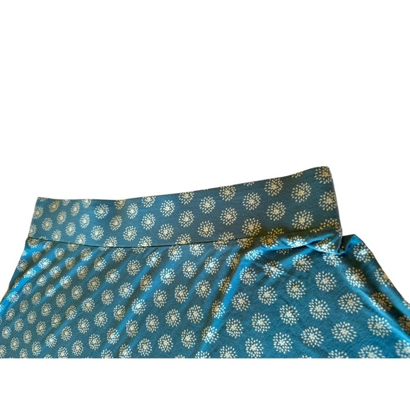 Ann Taylor - Teal-blue Floral A-Line Comfort Waist Mini Skirt, Size Small - Picture 3 of 8